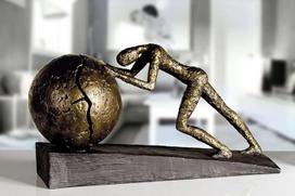 „Casablanca“ skulptūra „Heavy Ball“, dekoratyvinė figūra iš bronzos, dervos statulėlė, skirta svetainės ar biuro dekoravimui, aukštis 21,5 cm x plotis 37 cm – šiuolaikinės skulptūros