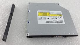„Dell“ 9M9FK – DVD+/-RW 8X 9,5T GU90N HLDS – Garantija: 6 mėn.