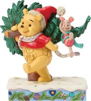 „Enesco Disney Traditions“ serijos, dizaineris Jim Shore, figūrėlė „Vinis Pūkas ir Paršelis prie Kalėdų eglutės“, 6,2 colio, įvairių spalvų