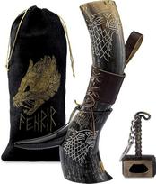 „FENRIR“ vikingų gėrimo ragas su stovu, 16 oz. Dovanos vyrams: tėčiui, vyrui. Natūralus jaučio ragas su Toro butelių atidarytuvu ir odiniu dėklu, skirtas alui ir midui (poliruotas vilkas)