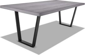 „FRANKYSTAR“ medinis ir metalinis valgomojo stalas su juodomis trapecijos formos kojomis – 220 x 100 cm