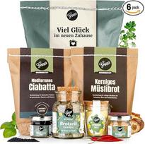 „Gepp's Delicatessen“ šventinis dovanų krepšelis su pagardais, duonos ir druskos dovana įkurtuvėms, įkurtuvių dovana su 2 duonos kepimo mišiniais, citrinine druska ir duonos prieskoniais | Įkurtuvių dovanos persikraustant į naujus namus