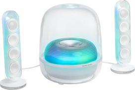 „Harman Kardon SoundSticks 5“ namų „Bluetooth“ garsiakalbis, 3-jų kelių garsiakalbių konstrukcija, vienas kabelis, HDMI ARC jungtis, kelių garsiakalbių sujungimas naudojant „Auracast“, spalvingi šviesos efektai, baltos spalvos