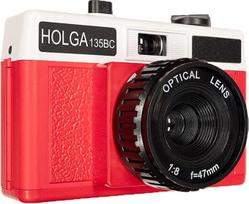 „Holga 135BC“ 35 mm juostinis fotoaparatas su išlenktais kampais