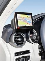 „KUDA“ mobiliojo telefono laikiklis, tinkantis „Mercedes-Benz“ C klasės (W205) ir „Mercedes-Benz“ GLC modeliams nuo 2014 m. – laikiklis išmaniesiems telefonams, mobiliesiems telefonams, GPS ir kt. – dirbtinės odos laikiklis, juodos spalvos, 5335