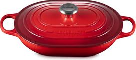 „Le Creuset Signature“ 21112310602430 ketaus pailgos formos keptuvė su papildoma rankena, tinkanti visų tipų kaitlentėms ir orkaitėms, 31 cm, 3,4 litro talpos, vyšnių raudonumo spalvos