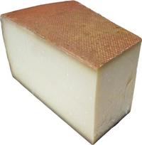 „Le Gruyère AOP“ „Greyere“ sūris, 300 g – 12–14 mėnesių brandintas šveicariškas kietasis sūris su druskos kristalais