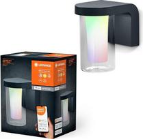 „LEDVANCE Smart+ Wi-Fi Cascade RGBW“ 18 cm reguliuojamo ryškumo LED sieninis šviestuvas, tamsiai pilkos spalvos, skirtas naudoti lauke, su aukštos kokybės aliuminio korpusu, RGB spalvų valdymu, 10 W, 3000 kelvinų šilta balta šviesa, 420 liumenų, IP44