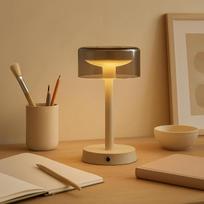 „Lightbox“ LED baterijinis lauko stalinis šviestuvas, 260 lm, 2700 K, skersmuo 12 cm, aukštis 26 cm, 3 pakopų apšvietimo reguliavimas palietimu, belaidis įkrovimas, USB, stiklinis gaubtas, smėlio spalvos, nereikia rozetės | LED Akku Außentischleuchte, 260