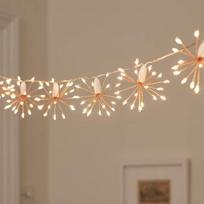 „Lights4fun“ 15 LED fejerverkų girlianda, rožinio aukso spalvos, su laikmačiu, maitinama iš elektros tinklo, skirta naudoti patalpose