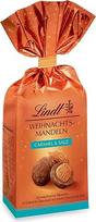 „Lindt“ šokoladas | Kalėdinis migdolų, karamelės ir druskos maišelis | 100 g | Karamelizuoti migdolai pieno šokolade, pagardinti druska, cinamonu ir kalendromis | Elegantiška šokoladinė dovana Kalėdoms