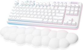 „Logitech G715“ belaidė žaidimų klaviatūra, šviesiai balta