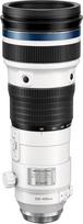 „OM System M.Zuiko Digital ED 150–400 mm F4.5“ – tai „PRO“ klasės teleobjektyvas su zoomu | MFT fotoaparato objektyvas su 1,25x telekonverteriu, atsparus nepalankioms oro sąlygoms, su vaizdo stabilizavimo funkcija, skirtas gamtos ir sporto fotografavimui,