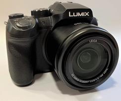 „Panasonic Lumix FZ 330“ „Bridge“ fotoaparato rinkinys, SLR, 12,1 MP, MOS, 4000 x 3000 pikselių, 1/2,3 colio, juodas - Skaitmeniniai fotoaparatai (12,1 MP, 4000 x 3000 pikselių, MOS, 24x, 4K Ultra HD, juodas)