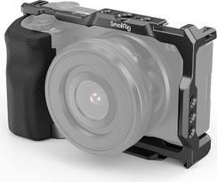 „SMALLRIG“ ZV-E10 rėmas su rankena ir integruota greitojo tvirtinimo plokštele, skirtas „AR-ca Swiss“, Rėmelis su rankena, skirtas „Sony ZV-E10“ – 3538 | Įmontuotas „cold shoe“ tvirtinimas ir greitojo tvirtinimo plokštelė, skirta „Sony ZV-E10“, su 1/4"-20
