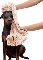 „Soggy Doggy Super Shammy“ smėlio spalvos, vieno dydžio, 31 colio x 14 colių mikropluošto šenilio šunų rankšluostis su kišenėmis rankoms