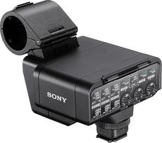 „Sony“ XLR-A4 | Skaitmeninis XLR garso adapteris (4 kanalai, 32 bitų plūduriuojančio skaičiaus, 96 kHz diskretizacijos dažnis) – suderinamas su „Sony Alpha 7V“ ar naujesniais modeliais
