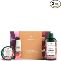 „The Body Shop“ „Strawberry Essentials“ dovanų rinkinys (dušo gelis 250 ml + kūno jogurtas 200 ml + rankų kremas 30 ml), vaisinis, šventinis trijetas su sultingu braškių ekstraktu, gaivinantis ir drėkinantis