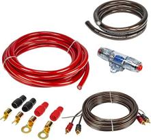 „tomzz Audio 5500-022“ 20 mm² stiprintuvo jungimo rinkinys, kurį sudaro saugiklio laikiklis, RCA kabelio gnybtai ir CCA saugiklis