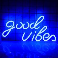 „Wanxing Good Vibes“ neono ženklas, mėlynas LED ženklas su reguliuojamu apšvietimu, reklaminis žodinis apšvietimas sienų dekoravimui, raidės, neono ženklas, maitinimas per USB, LED raidės, skirtas miegamajam, vakarėlių dekoravimui, barui, klubui, parduotu