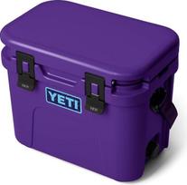 „YETI Roadie® 15“ mažas šaldymo dėžutė – nešiojama šaldymo dėžutė su „PermaFrost™“ izoliacija – talpina 22 skardines arba 7,4 kg ledo – kompaktiškas maisto ir gėrimų šaldytuvas – 5 metų garantija
