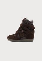 STEVE MADDEN Sportbačiai su auliuku 'Mavis' ruda / ruda (konjako)