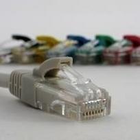 NETRACK BZPAT55UE Netrack patch kabelis RJ45, beknis, Cat 5e UTP, 5m pilkas