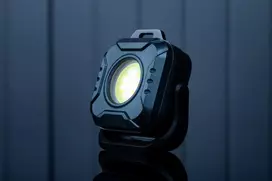 LED Pocket Flashlight, 5,7W, COB, 500lm, CCT, LiPoly 1200mAh, USB-C, 25-50-100-Flash-Raudona