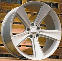 Ratlankis RACINGLINE BK086 R18x8 5x120 ET 30 CB 72.6 (Silver) (690 kg)