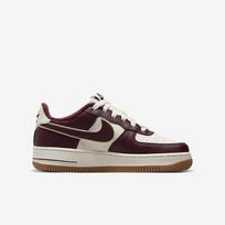Nike Air Force 1 LV8 2 GS - Dydis Universalus (DQ5972-100 Laisvalaikio batai)