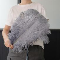 1 vnt. 45-50 cm elegantiškas baltas pūkuotas stručio plunksnos papuošimas vestuvėms, vakarėliams, namų kambariui, „pasidaryk pats“ dekoracijoms 1 pc (45-50cm) pilka