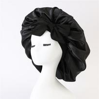 Satin Bonnet Silk Satin Night Sleep Cap Poliesteris Elasting Night Sleeping Dušo kepuraitė Plaukų Bonnet Kepurės galvos apdangalas juoda