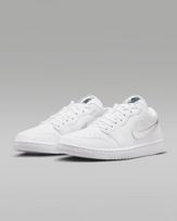 IQ9381-100 Nike Women's Air Jordan 1 Low  White/Metallic Silver 7.5 white