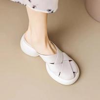 Fashion Shoes for Women Mules Slides Kawaii Woman Slippers Cute Sandals Height Outside Easy Wears Top Designs Waterproof Vip Casual Eva 36