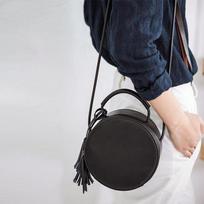 New design versatile portable small round bag round fringed bag leather commuter messenger bag OEM juoda