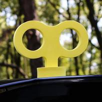 3D Car Wind Up Key, Cute Clockwork Wind Up Key For Back Of Car Roof Decoration 3D Car Stickers Peculiar Auto Sticker Decor one size geltona