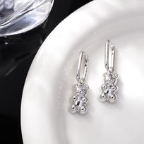Japanese-Korean Metal Cartoon Bear Ear Cuff Earrings: Stylish, Trendy, and Unique Fashion Accessories white