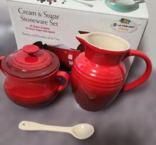 Le Creuset Stoneware Cream Sugar Set Red Creamer Bowl Spoon Unused Boxed red