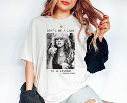 Stevie Nicks Retro T-Shirt Don't Be a Lady Be a Legend Concert Tee M black