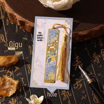 Panda Bookmark Gift Set: Exquisite Metal with Classical Chinese Tassel - Cultural Souvenir white