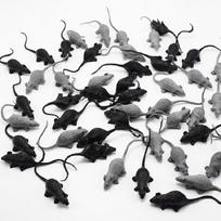 Simulation Mini Mouse Model And White Flower Spider Horror Spoof Scary Halloween April Fools Toy Plastic Animals Figures gray