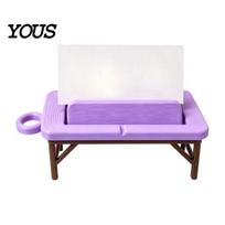 Miniature Spa Furniture Mini Massage Table Business Card Holder, Creative Organizer with U-shaped Headrest Therapy Room Decoration And Towel, Display šviesiai violetinė spalva