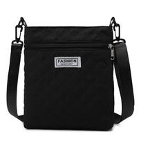 Siuvinėjimo siūlai Crossbody Krepšys vandeniui atsparus Oksfordo audinio kvadratinė piniginė Mažas pečių krepšys moterims Kelioninė rankinė 20x4x22cm juoda