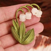 Baroque Luxury Beautiful Fringe Tulip Flower Design Brooch for Men and Women, Jewelry Accessories, Wedding Holiday Party Couple Gift brown