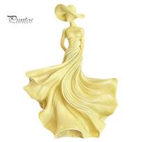 Goddess Statue Decor Woman Statue, Resin Art Sculpture for Living Room Mantel Shelf Decor, Modern Female Exquisite Carved Sculptures Figurine, 1pc beige