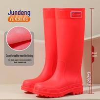 Atsparios vandeniui, neslystančios, virš kelių siekiančios žygio batai su raišteliais. Size 41/42 red
