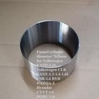 Montavimo įrankis stūmoklio žiedų suspaudėjui, kurio cilindro skersmuo yra 76,5–79,7 mm 76.5 mm black