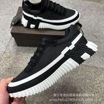 The first layer of cowhide and anti-velvet casual shoes is fashionable, serrated thick-soled men's light luxury non-slip low-top sports shoes. 44 gray