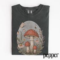 Classic Amanita Muscaria Graphic Shirt, Woodland Mushroom Nature Tee, Whimsical Cottagecore Vintage Top, Comfort Colors® Fungi Gift Tee 4XL black