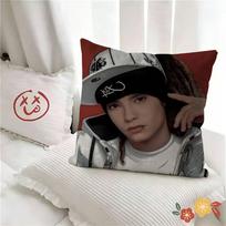 pc Tom Bill Kaulitz Tokio Hotel Pillow Case Fashion Square Pillowcase Bedroom Sofa Room Ins Decoration Leisure 45x45 cm black